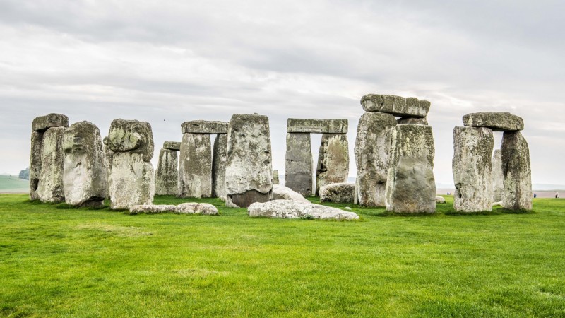 Stonehenge - 3000 BC to 2000 BC