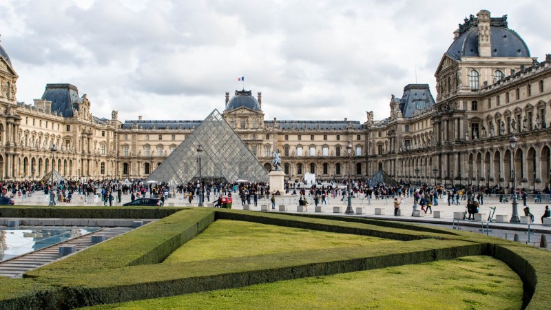 Louvre Museum